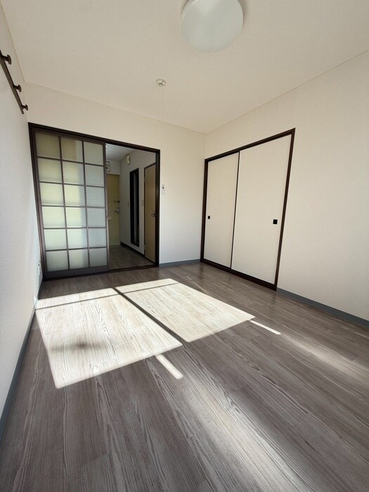 物件内観写真7　(居室)