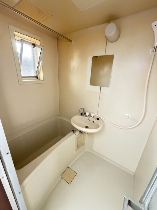 物件内観写真13　(バス／シャワールーム等)