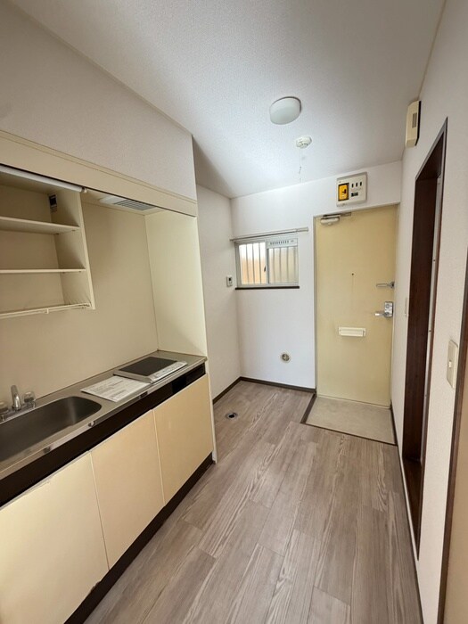 物件内観写真18　(廊下)