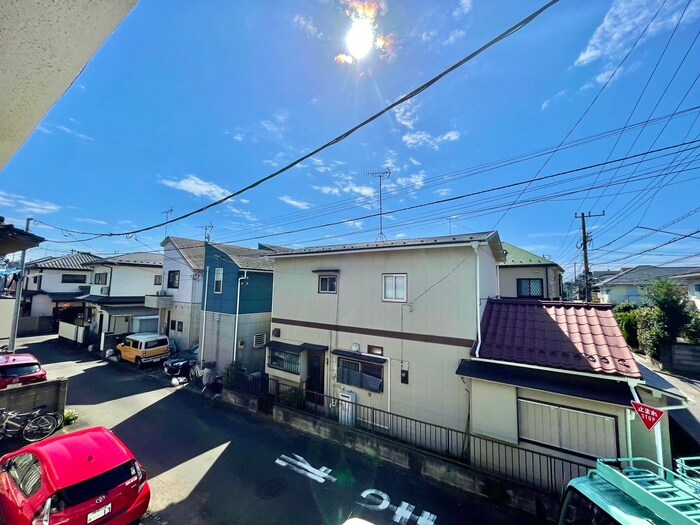 物件内観写真11　(室内からの展望)