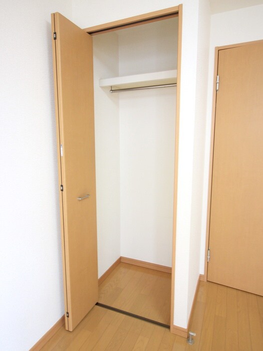 物件内観写真10　(収納)