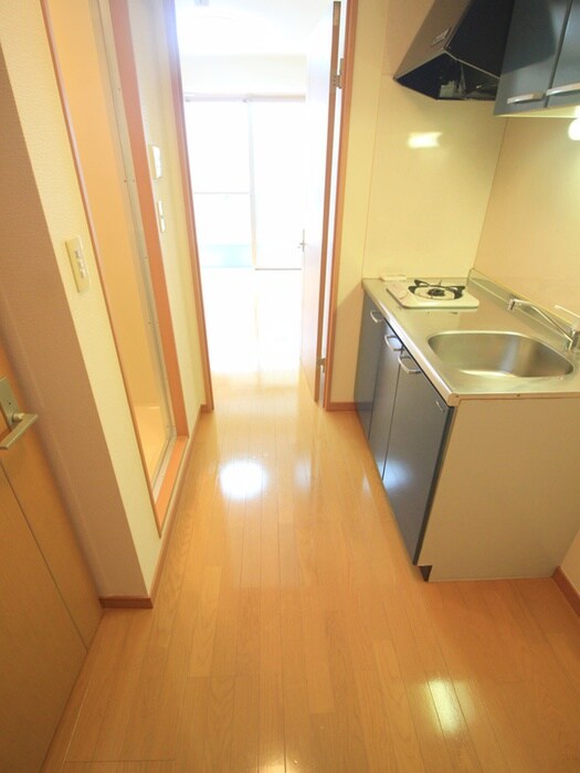 物件内観写真18　(廊下)