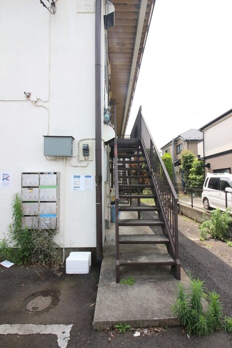 物件外観写真3　(エントランス部分)