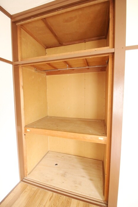 物件内観写真10　(収納)