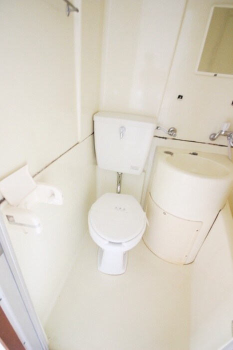 物件内観写真15　(トイレ)