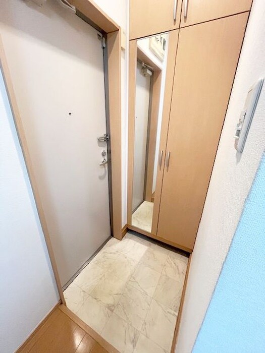 物件内観写真14　(玄関)