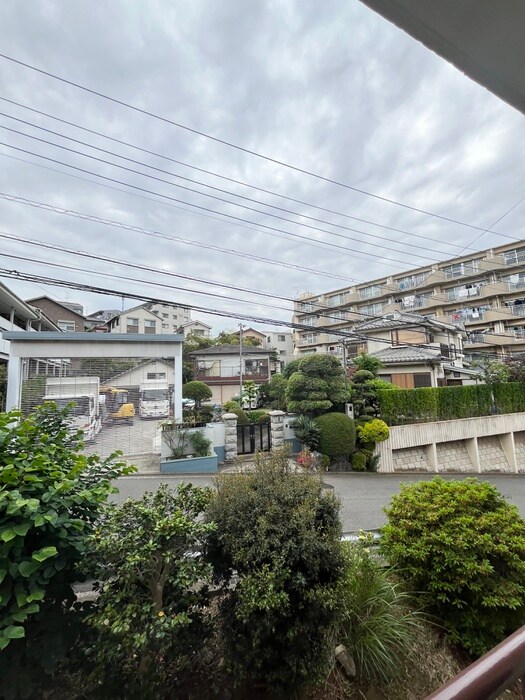 物件内観写真15　(室内からの展望)