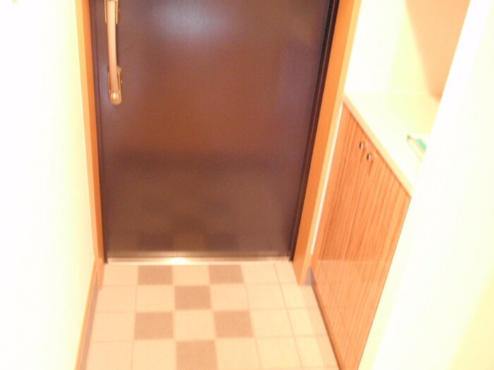 物件内観写真15　(玄関)
