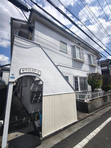 ホワイト・コテージ外観写真