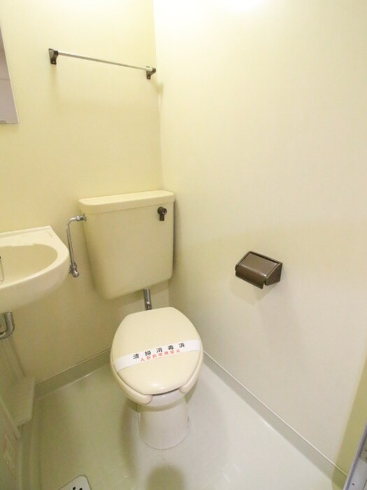 物件内観写真9　(トイレ)