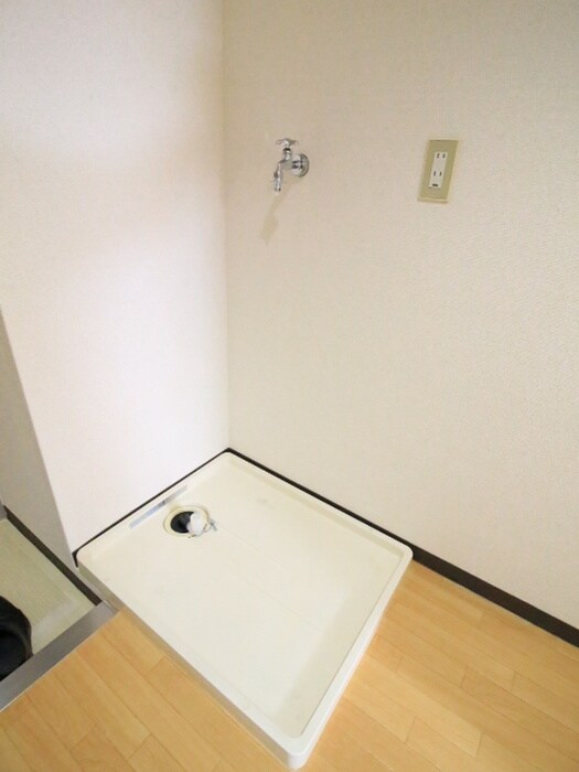 物件内観写真19　(洗濯機置場)