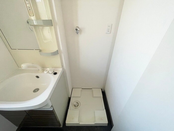 物件内観写真19　(洗濯機置場)