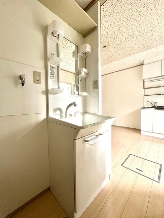 物件内観写真12　(洗面)