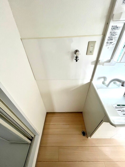 物件内観写真17　(洗濯機置場)