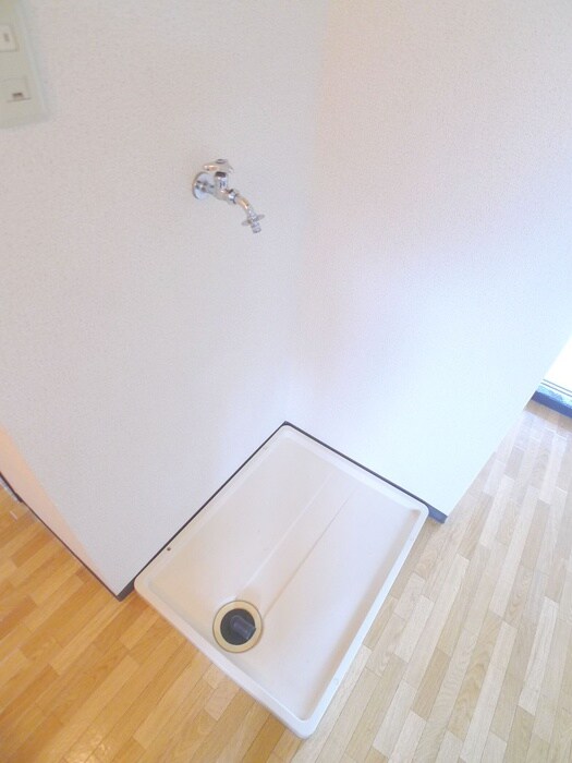 物件内観写真17　(洗濯機置場)