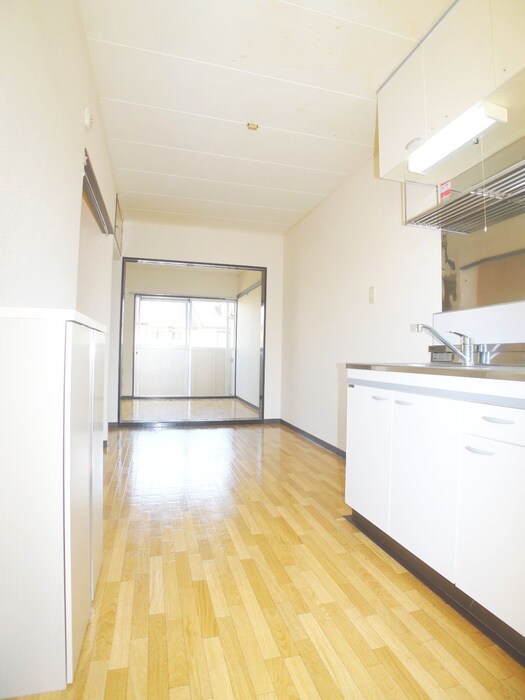 物件内観写真19　(廊下)