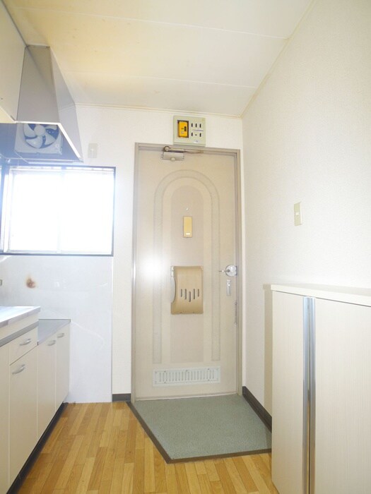 物件内観写真20　(玄関)