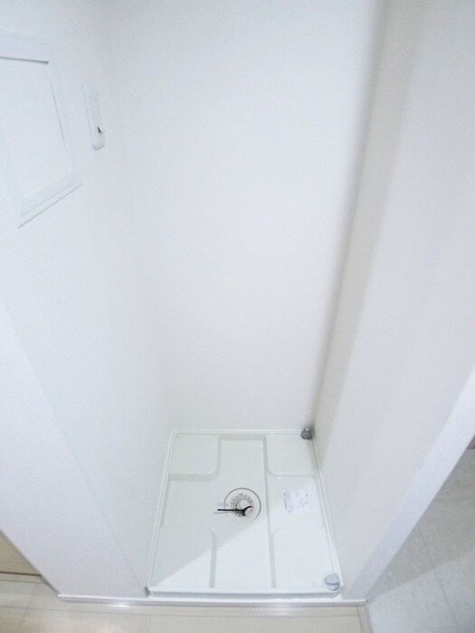 物件内観写真15　(洗濯機置場)