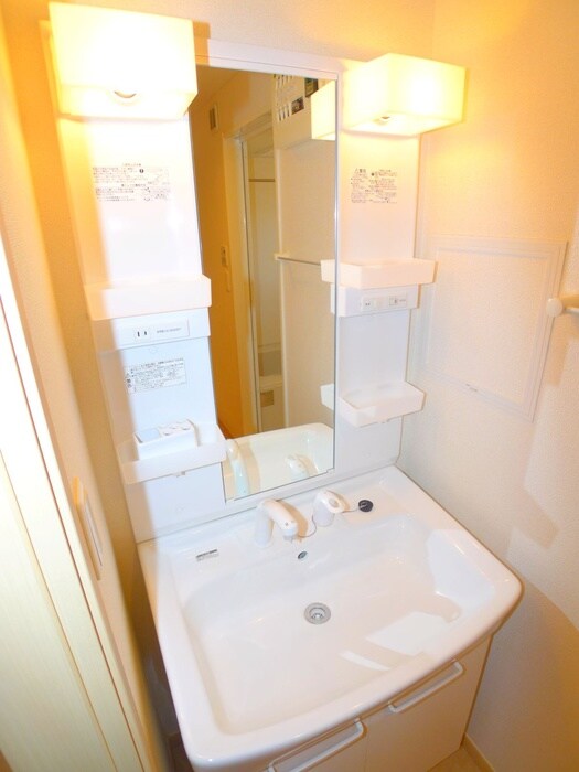 物件内観写真10　(洗面)