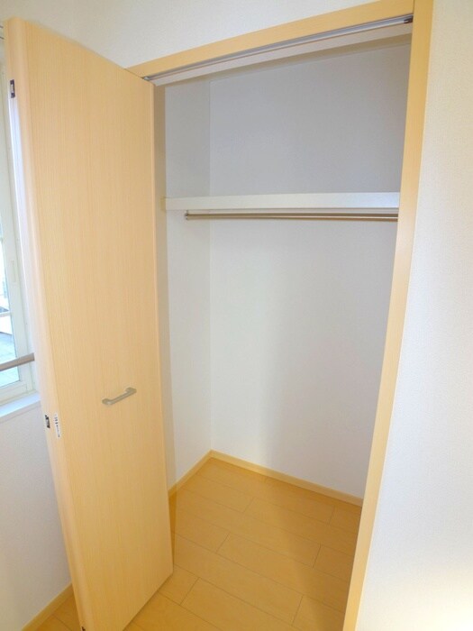 物件内観写真16　(収納)