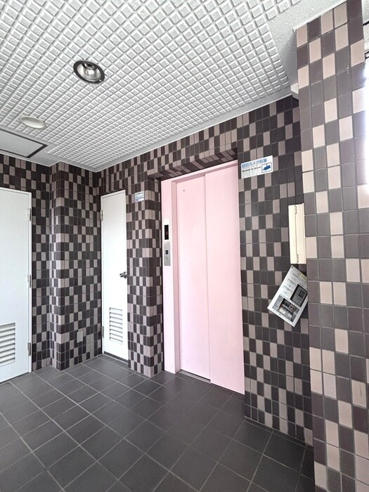 物件外観写真6　(建物設備)