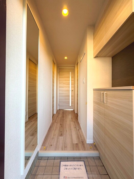 物件内観写真17　(廊下)