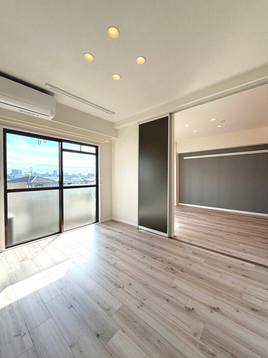 物件内観写真19　(室内からの展望)