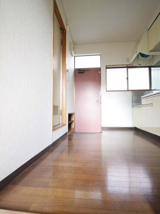 物件内観写真17　(廊下)