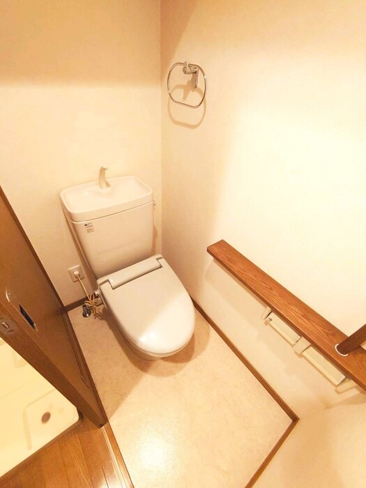 物件内観写真9　(トイレ)