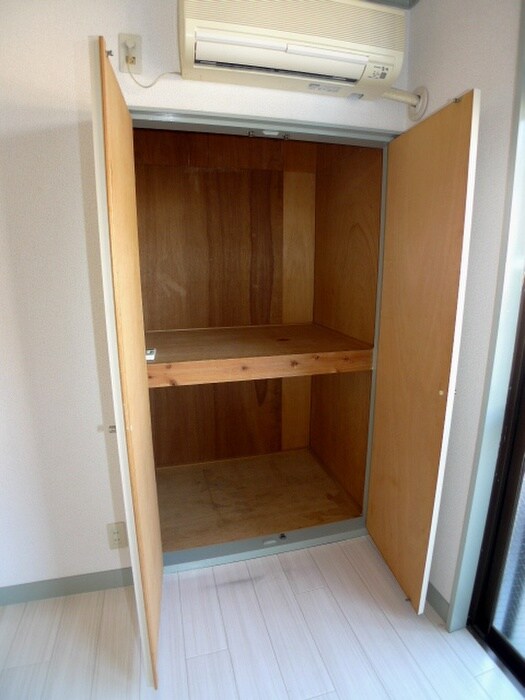 物件内観写真11　(収納)