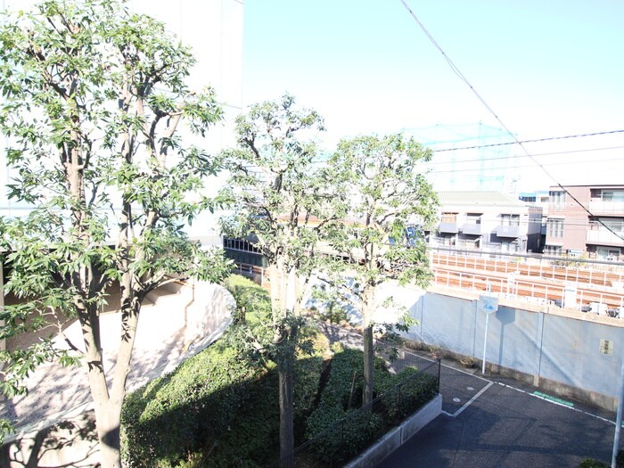 物件内観写真19　(室内からの展望)