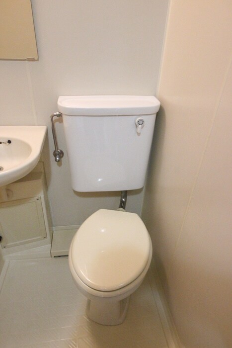 物件内観写真13　(トイレ)