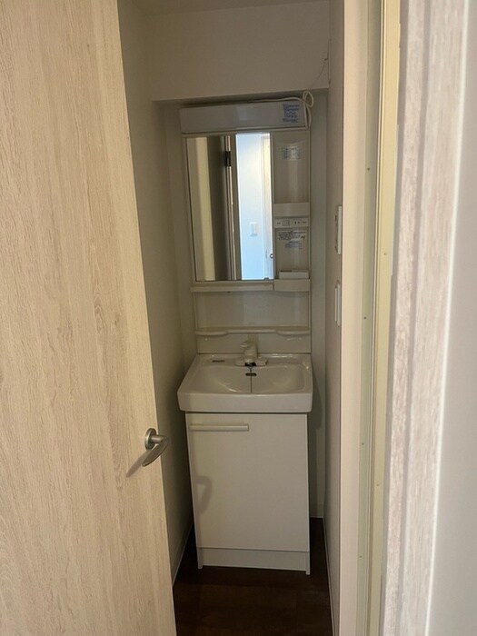 物件内観写真11　(洗面)