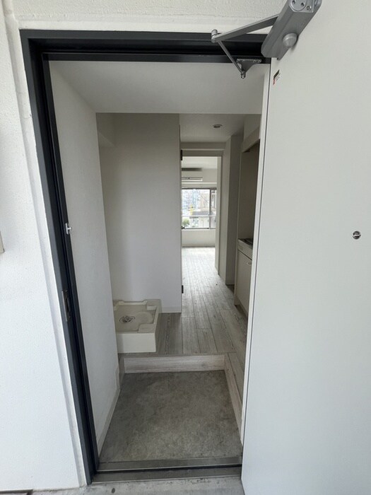 物件内観写真15　(玄関)