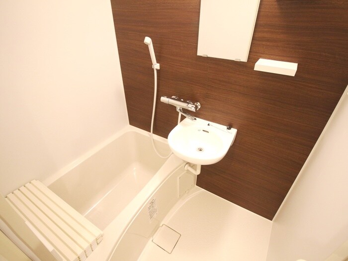 物件内観写真10　(バス／シャワールーム等)