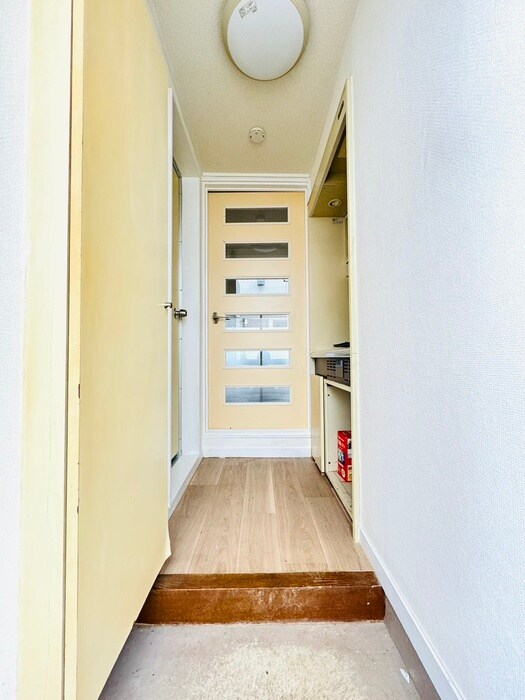 物件内観写真12　(廊下)