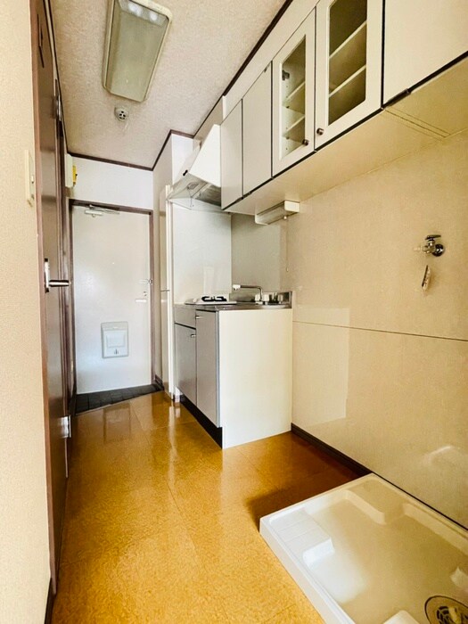 物件内観写真8　(廊下)