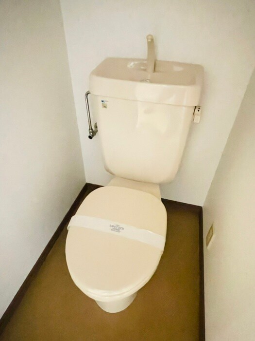 物件内観写真12　(トイレ)