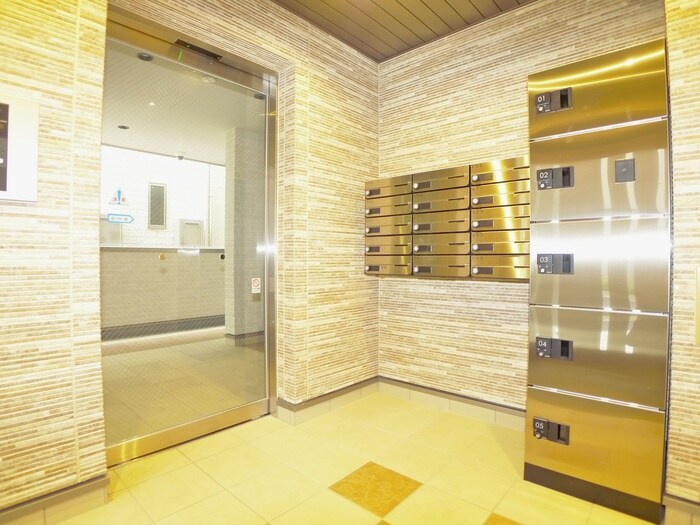 物件外観写真4　(建物設備)