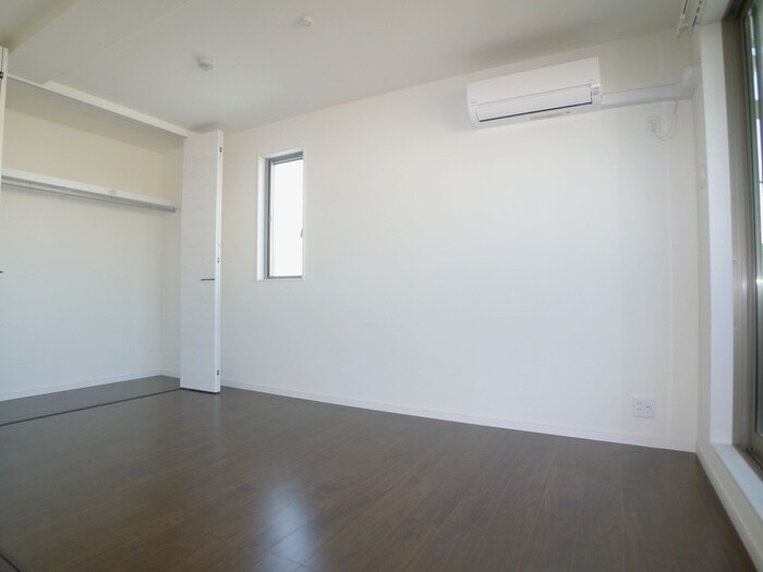 物件内観写真10　(居室)