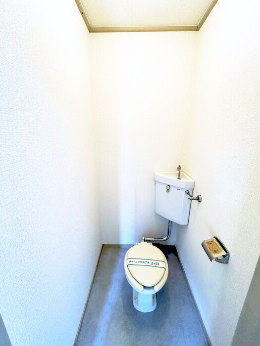 物件内観写真14　(トイレ)