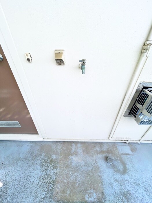 物件内観写真15　(洗濯機置場)