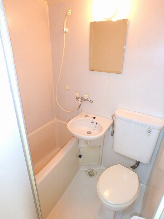 物件内観写真8　(バス／シャワールーム等)