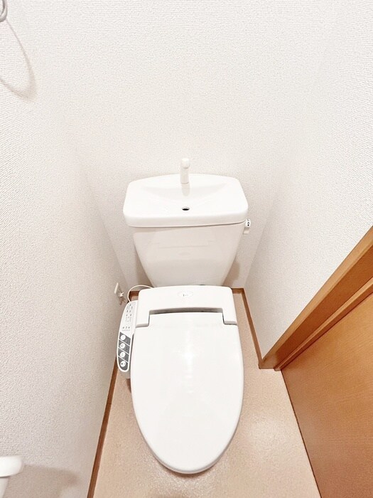 物件内観写真15　(トイレ)