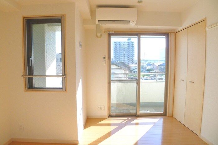 物件内観写真5　(居室)