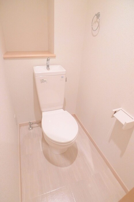 物件内観写真11　(トイレ)