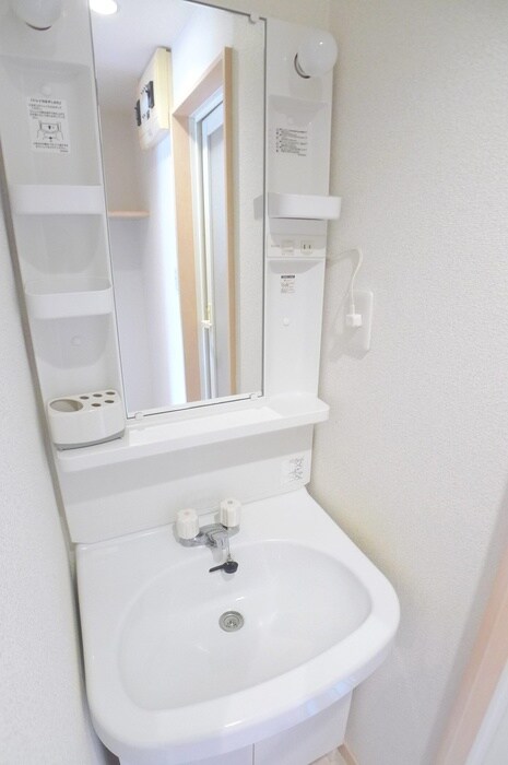 物件内観写真12　(洗面)