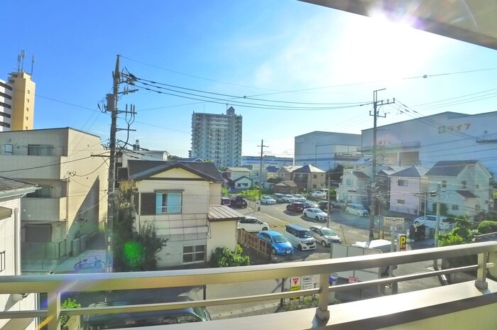 物件内観写真15　(室内からの展望)