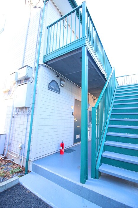 物件外観写真3　(エントランス部分)