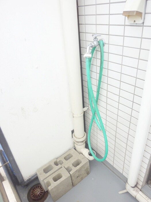 物件内観写真13　(洗濯機置場)